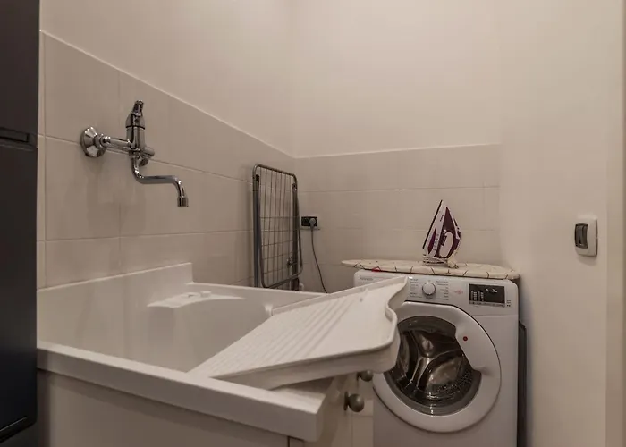Guesthost - Sallustiano Apartment *